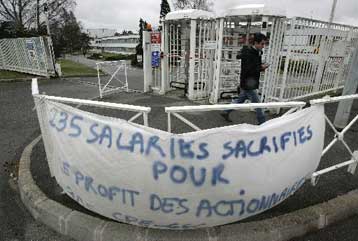 Δεύτερο περιστατικό «ομηρίας» διευθυντή από υπαλλήλους σε εργοστάσιο στη Γαλλία