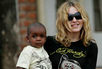 Στο Μαλάουι θα βρεθεί η Μαντόνα, για την υιοθεσία ενός ακόμη παιδιού