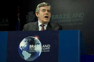 Συρρίκνωση 1,6% του βρετανικού ΑΕΠ στο δ τρίμηνο του 2008