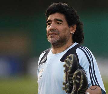 Ο Πελέ, η… παρθενιά του και η απάντηση του Μαραντόνα