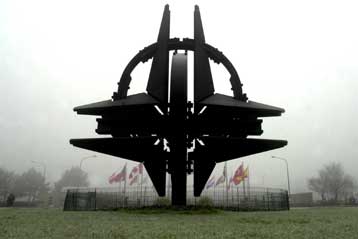 Ανεπίσημες συνομιλίες του Ιράν και του NATO για πρώτη φορά μετά από 30 χρόνια