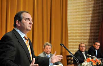 «Παρών» στην πρώτη γραμμή της μάχης δήλωσε ο Κ.Καραμανλής