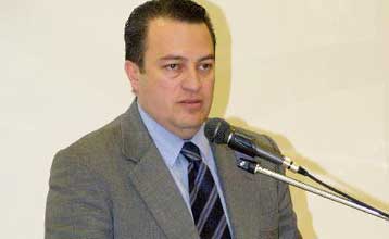 Μέτρα για την τόνωση του τουρισμού εξήγγειλε ο υπουργός Μεταφορών