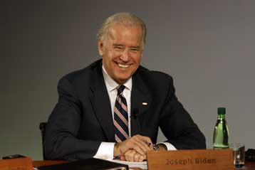 Οι ΗΠΑ δεν θα άρουν το εμπάργκο κατά της Κούβας, δηλώνει ο Τζο Μπάιντεν