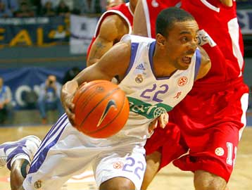 Νέα… γκέλα της Ρεάλ, έχασε 72-68 από την Γκραν Κανάρια