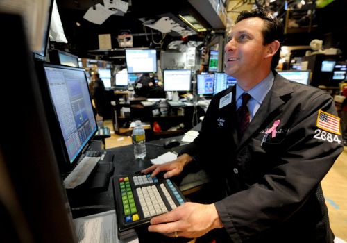 Τρία σενάρια από την Citigroup για τα ελληνικά ομόλογα ανάλογα με την απόφαση για αναδιάρθρωση χρέους