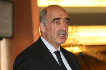 Προσπάθεια να κλείσει το μέτωπο της διαδοχολογίας στη ΝΔ