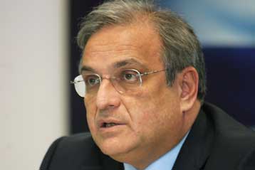 Νέα μέτρα λιτότητας από Σεπτέμβριο μελετά η κυβέρνηση