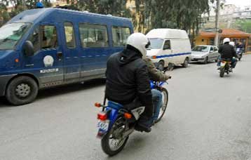 Απόδραση δύο κρατουμένων από τα δικαστήρια, που ξέφυγαν από αστυνομικούς