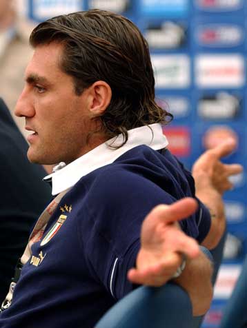 Ο Βιέρι δεν άντεξε τις αποδοκιμασίες και τα… βρόντηξε