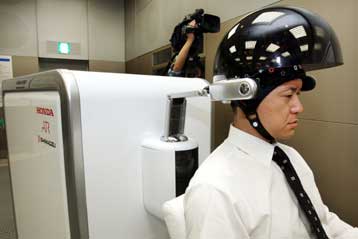 Ρομπότ της Honda υπακούει στις σκέψεις του χρήστη