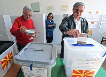 Ομαλά διεξάγεται ο β γύρος των προεδρικών εκλογών στην ΠΓΔΜ