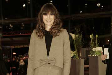 Σε σποτ ενάντια στη βία εις βάρος των γυναικών εμφανίζεται η Κίρα Νάιτλι