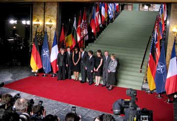 Η τουρκική «γκρίνια» για τον Ρασμούσεν σφραγίζει το δείπνο των ηγετών του ΝΑΤΟ