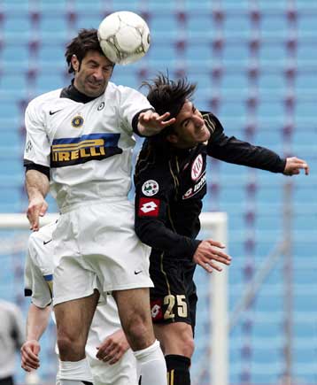 Κορυφώνεται η μάχη στην Premier, η Ιντερ για τίτλο