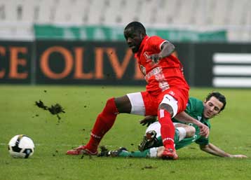 Παιδική δικαιολογία από τον Μπανγκουρά για την εξαφάνισή του από τον Πανσερραϊκό