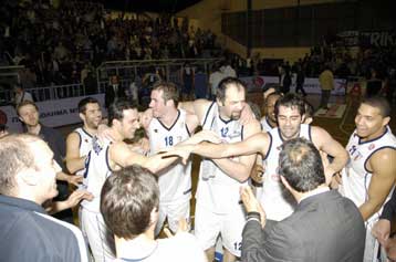 Ελπίζουν τα Τρίκαλα που νίκησαν 93-88 τον Πανελλήνιο