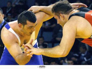 Λαβές… αποκλεισμού για τους Έλληνες παλαιστές στο Ευρωπαϊκό ελληνορωμαϊκής