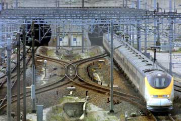 Νεκρός μετανάστης στη προσπάθεια του να διασχίσει το Eurotunnel