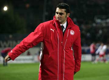 «Θα μιλήσω με τον πρόεδρο» είπε ο Βαλβέρδε αποφεύγοντας τις αποκαλύψεις