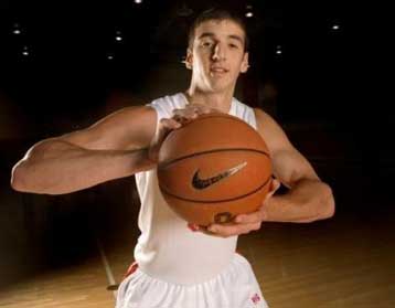 Διαπρέπει ο Κουφός με 19 πόντους και μόλις 1 λάθος