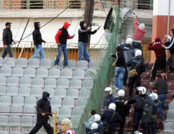 Επίθεση στο πούλμαν του Πανιωνίου καταγγέλει ο Κ.Τσακίρης
