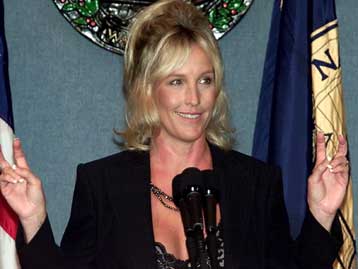 Στις 15 Απριλίου η Έριν Μπρόκοβιτς στο Ευρωκοινοβούλιο για τον Ασωπό