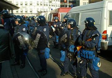 «Πονοκεφαλιάζουν» οι Γερμανοί για τους «αιώνιους» φιλάθλους και την Πρωτομαγιά