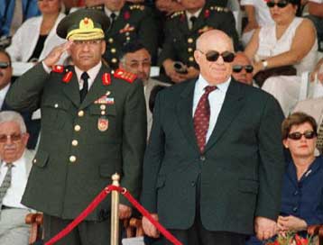 Έρευνα για τυχόν συμμετοχή Ντενκτάς και Έρογλου στην Εργκένεκον