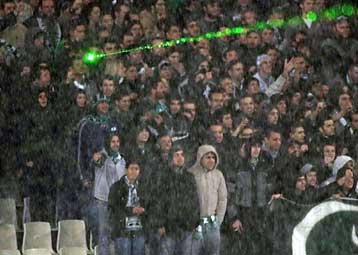 Αθωώθηκε ο ιερέας που συνελήφθη στο Παγκρήτιο με λέιζερ