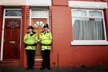 Συλλήψεις στη Βρετανία στο πλαίσιο αντιτρομοκρατικής επιχείρησης