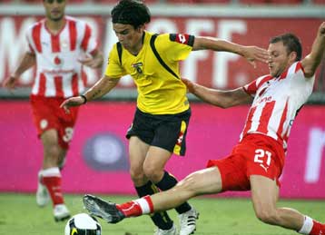 Χωρίς Αβραάμ κόντρα στον Αστέρα, ανησυχία για τον αμυντικό του Ολυμπιακού