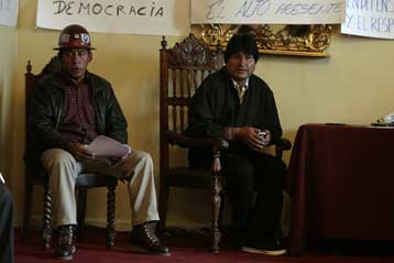 Σε …απεργία πείνας κατέβηκε ο Έβο Μοράλες για την καθυστέρηση έγκρισης νόμου