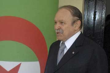 Τρίτη θητεία Μπουτεφλίκα στην Αλγερία με την αντιπολίτευση να καταγγέλλει νοθεία