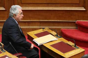 Η κόρη του Αριστοτέλη Παυλίδη ενώπιον της Προανακριτικής Επιτροπής