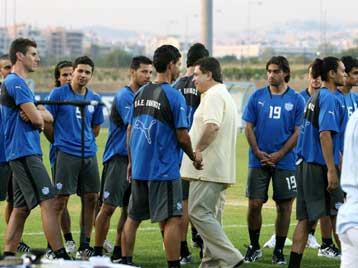 «Πόλεμος» ανακοινώσεων Εθνικού και Καλλιθέας