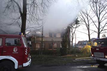 Είκοσι ένας νεκροί από πυρκαγιά σε κέντρο αστέγων στην Πολωνία