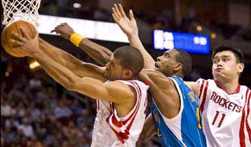 Με τους Πίστονς στα πλέι οφ οι Καβαλίερς και με ρεκόρ