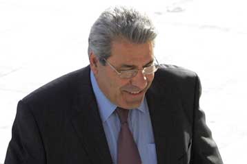 Αποκαλυπτικές καταθέσεις και μύδροι λίγο πριν πέσει η αυλαία στην Προανακριτική