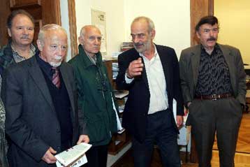 SOS για κατάρρευση του ασφαλιστικού συστήματος εκπέμπει ο Αλέκος Αλαβάνος