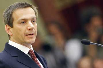 Τον Γκόρντον Μπάιναϊ εξέλεξε πρωθυπουργό το Κοινοβούλιο της Ουγγαρίας