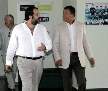 Τετ-α-τετ είχε ο Πατέρας με Τεν Κάτε και Αντωνίου