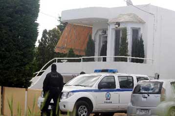 Βρέθηκε το κρησφύγετο του Β.Παλαιοκώστα, άφαντος ο ίδιος