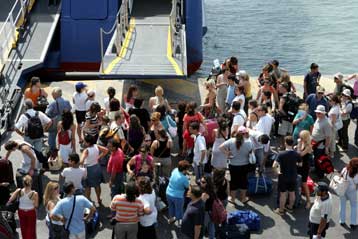 Προσφορές της τελευταίας στιγμής για τους εκδρομείς του Πάσχα