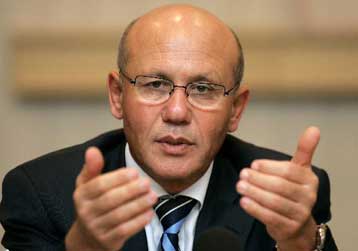 Με την Χίλαρι Κλίντον συναντάται το απόγευμα ο Ταλάτ