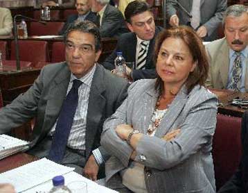 Αδιαφάνεια στη διαδικασία πώλησης της Ολυμπιακής Καυσίμων βλέπει το ΠΑΣΟΚ