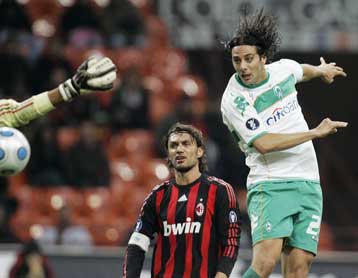 Ο μάνατζερ του Πιζάρο συμβουλεύει τον Παναθηναϊκό «να κινηθεί γρήγορα»