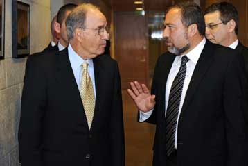 Οι ΗΠΑ επιθυμούν τη δημιουργία παλαιστινιακού κράτους, διαμηνύει ο Μίτσελ στο Ισραήλ