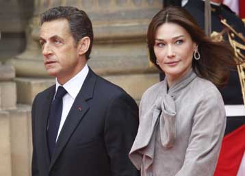 Σχόλια-φαρμάκι του Γάλλου προέδρου για τους ξένους ηγέτες αποκαλύπτει η Liberation