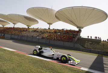 Πρωτιά για Μπάτον στο 2ο σκέλος ελεύθερων δοκιμών